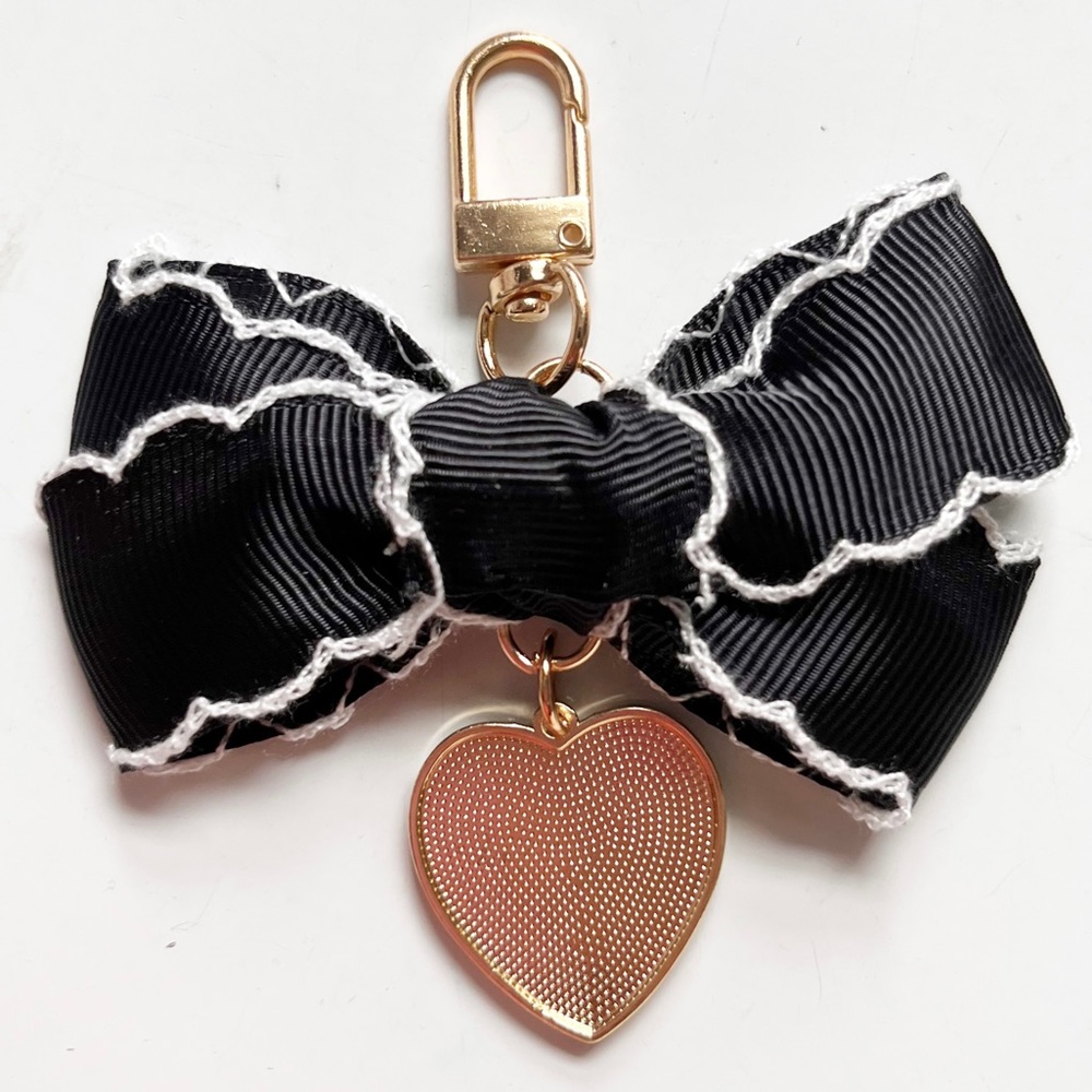 NWT Bow Bag Charm Keychain Clip - Picture 3 of 5